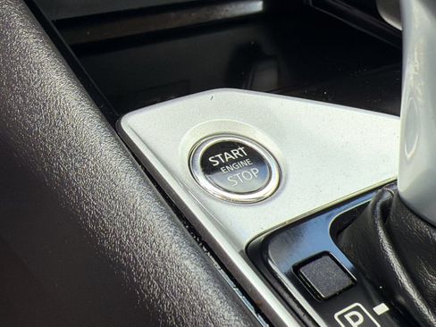 Used 2024 Nissan Altima 2.5 SV FWD image 15