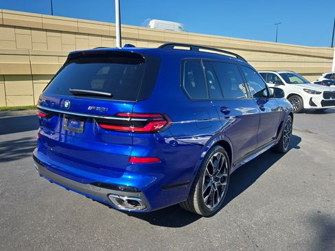 Used 2025 BMW X7 M60i w/ Executive Package image 3