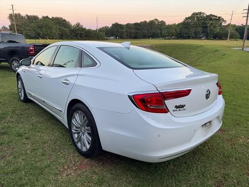 Used 2018 Buick LaCrosse Essence FWD image 6