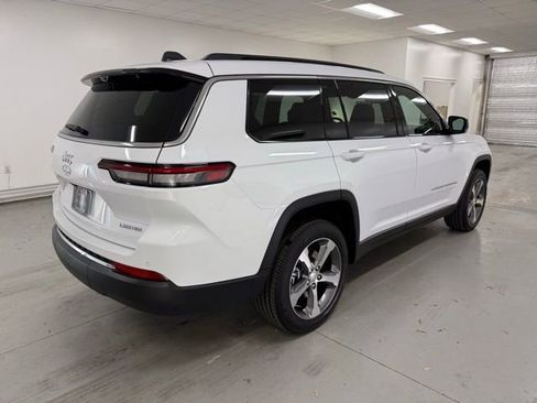 New 2025 Jeep Grand Cherokee L Limited w/ Luxury Tech Group II image 6