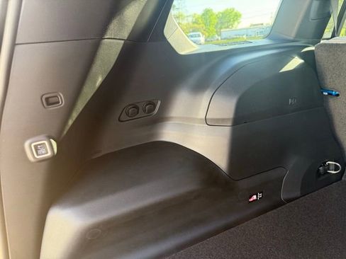 New 2026 Jeep Cherokee Limited image 36