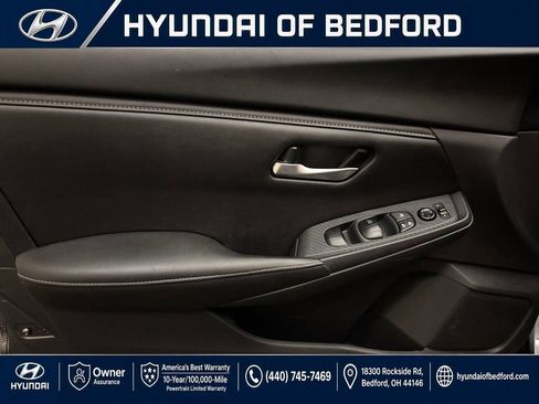Used 2024 Nissan Sentra SV FWD image 13