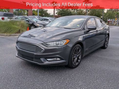 Used 2018 Ford Fusion SE w/ Equipment Group 201A FWD image 8