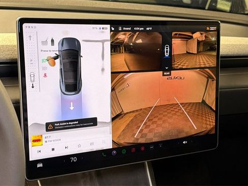 Used 2026 Tesla Model Y Long Range image 28