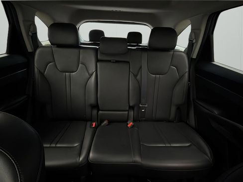Used 2023 Kia Sorento S w/ Panoramic Sunroof Package FWD image 23