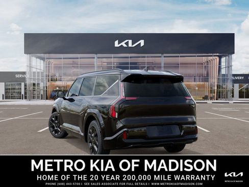 New 2026 Kia EV9 Land w/ Nightfall Edition Package image 4