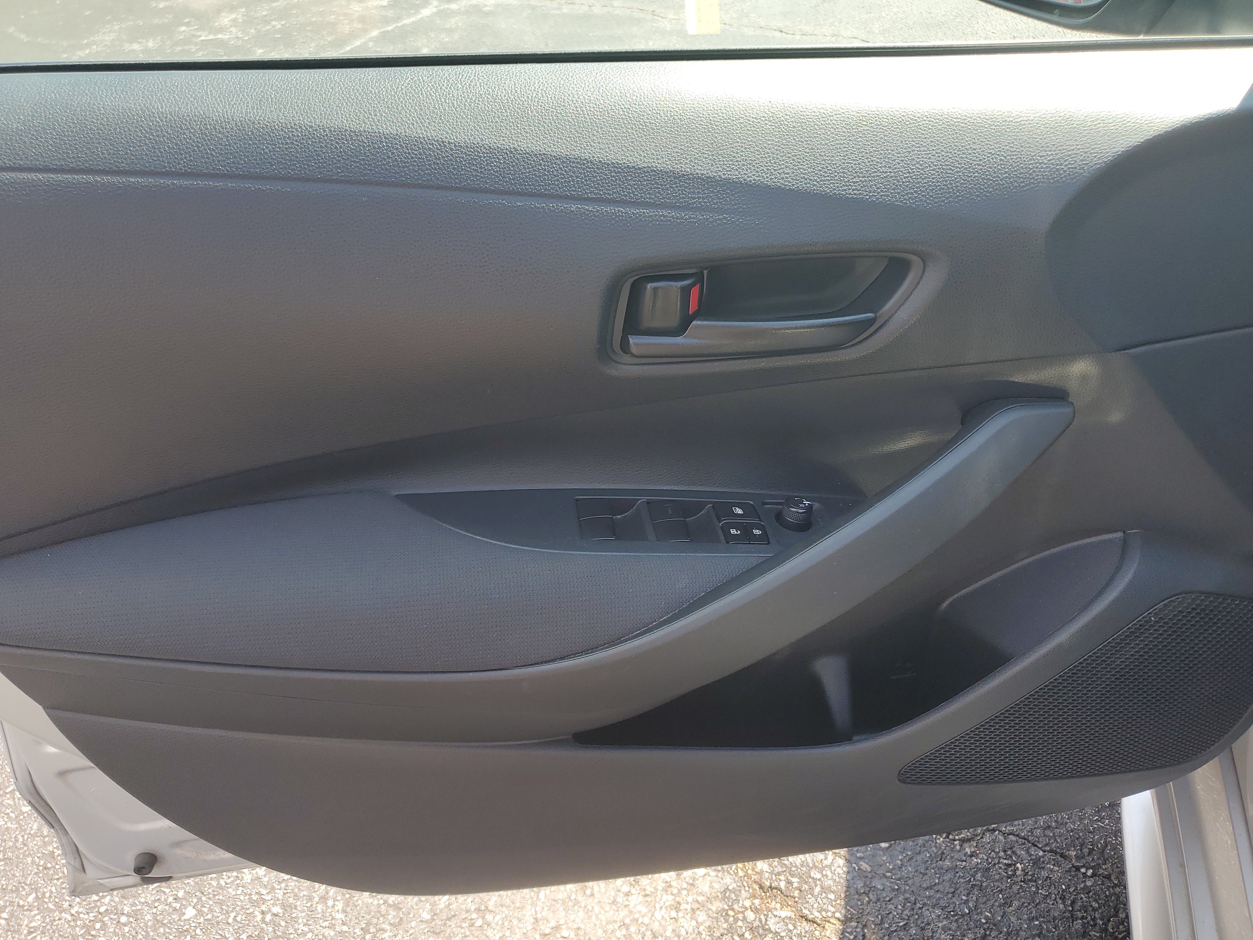 Used 2024 Toyota Corolla LE FWD image 19