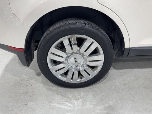 Used 2008 Lincoln MKX AWD image 10
