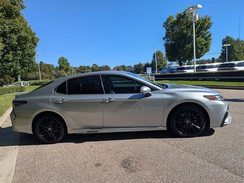 Used 2022 Toyota Camry XSE w/ Carpet Mat Package (TMS) image 7