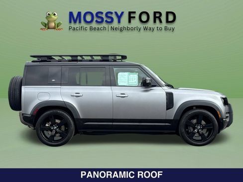 Used 2023 Land Rover Defender 110 X-Dynamic SE AWD/4WD image 4