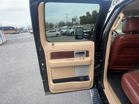 Used 2014 Ford F150 King Ranch w/ King Ranch Luxury Package image 36