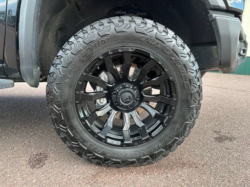 Used 2023 GMC Sierra 1500 AT4X AWD/4WD image 39