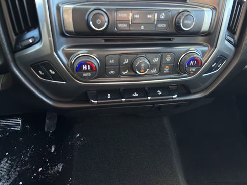 Used 2018 Chevrolet Silverado 1500 LT w/ All Star Edition image 21