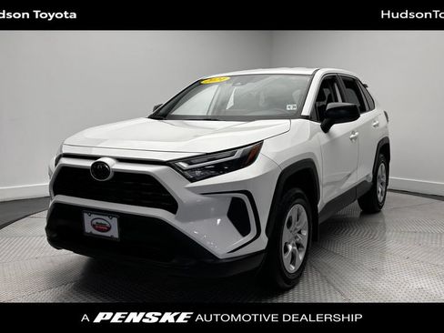 Used 2024 Toyota RAV4 LE AWD/4WD image 1