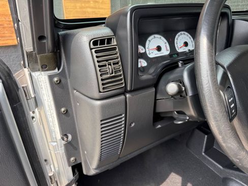 Used 2006 Jeep Wrangler Sport AWD/4WD image 35