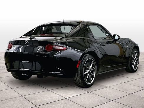 Used 2018 MAZDA MX-5 Miata RF Grand Touring RWD image 11