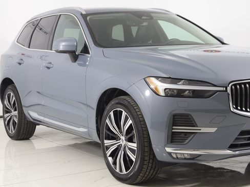 Used 2022 Volvo XC60 B5 Inscription w/ Climate Package image 39