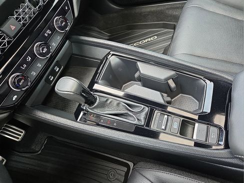 Used 2024 Honda Accord Sport image 25