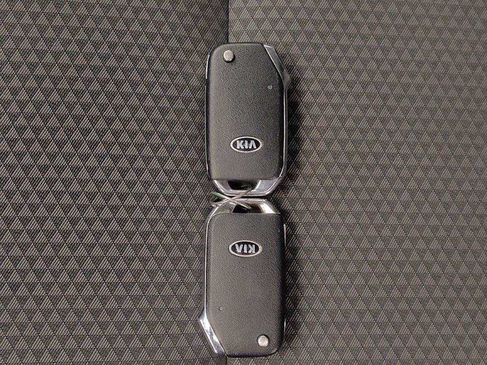 Used 2020 Kia Soul LX FWD image 32
