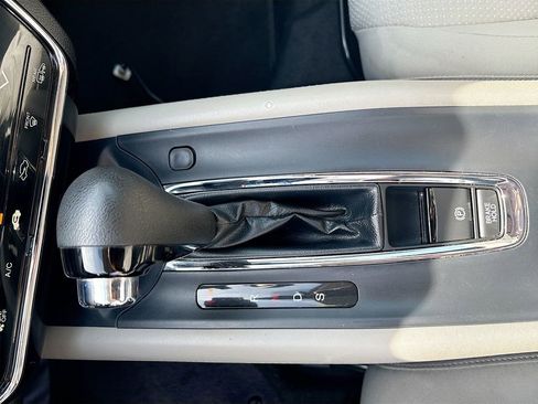 Used 2021 Honda HR-V EX image 16