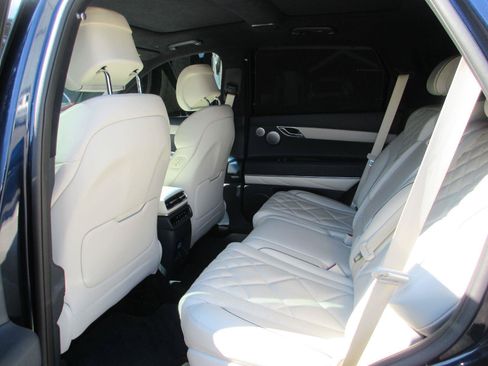 Used 2025 Genesis GV80 3.5T Prestige AWD/4WD image 11
