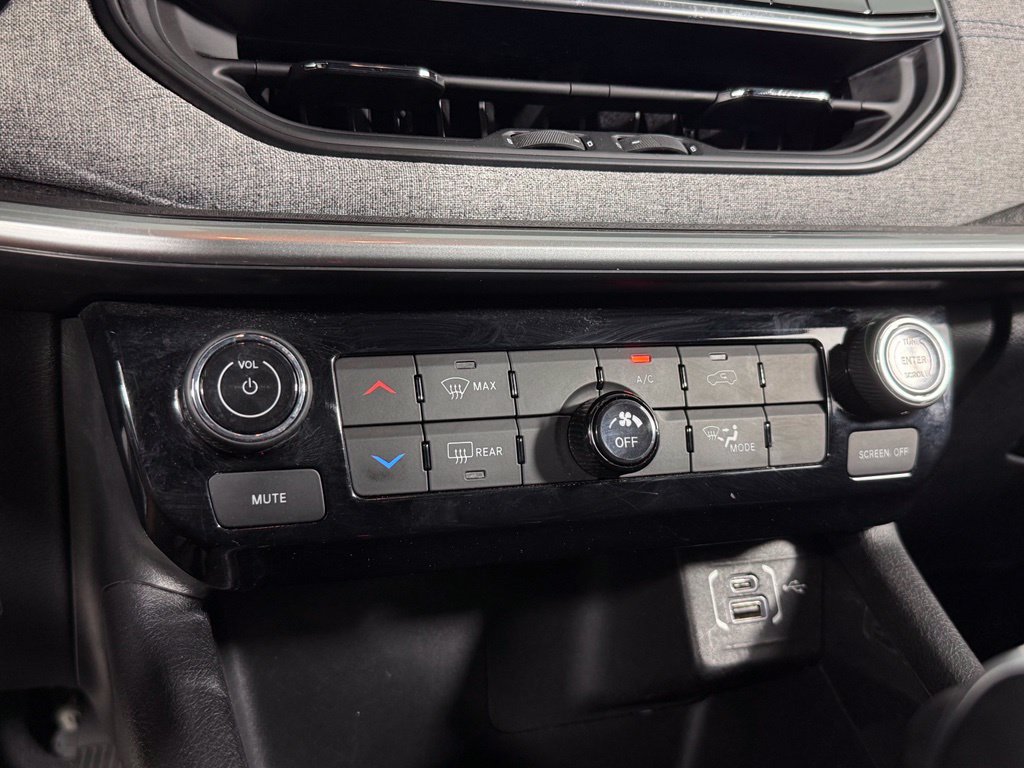 Used 2023 Jeep Compass Latitude AWD/4WD image 26