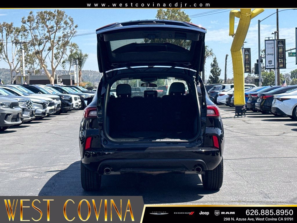 Used 2024 Ford Escape ST-Line FWD image 16