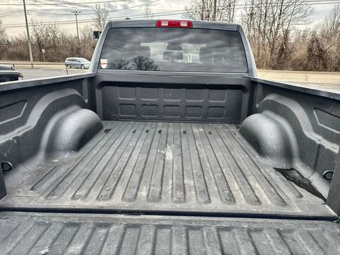 Used 2017 RAM 1500 Express w/ Express Value Package image 19