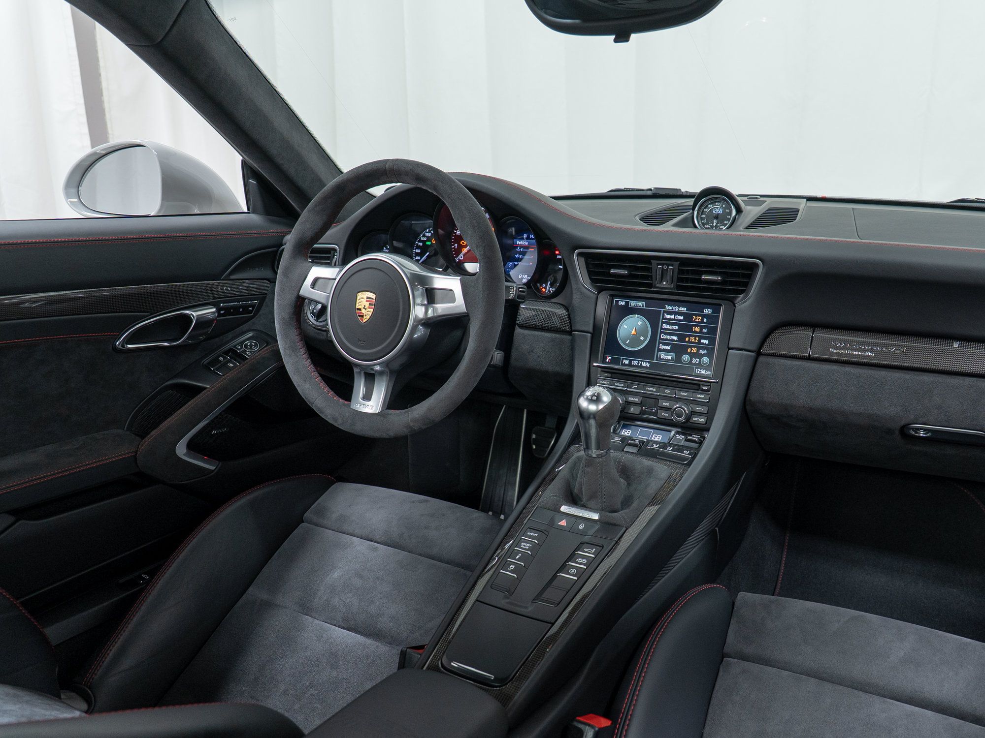 Certified 2016 Porsche 911 Carrera GTS RWD image 24