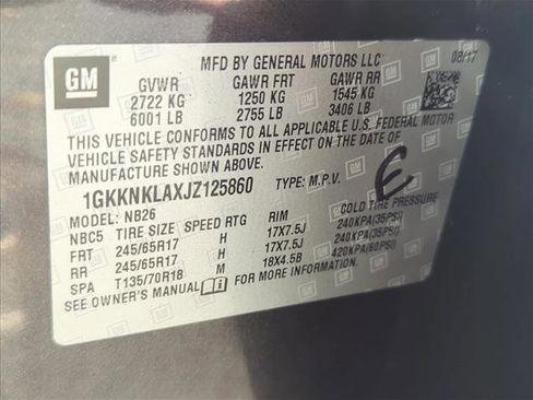 Used 2018 GMC Acadia SLE image 30