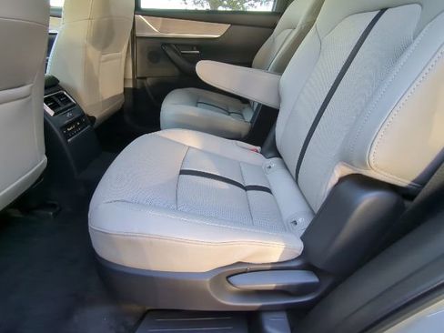 New 2026 MAZDA CX-90 3.3 Turbo w/ Premium Sport Pkg image 7