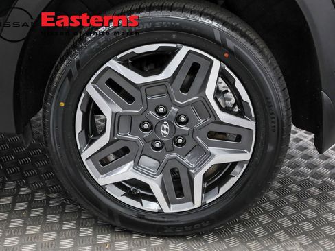 Used 2023 Hyundai Santa Fe Limited image 33