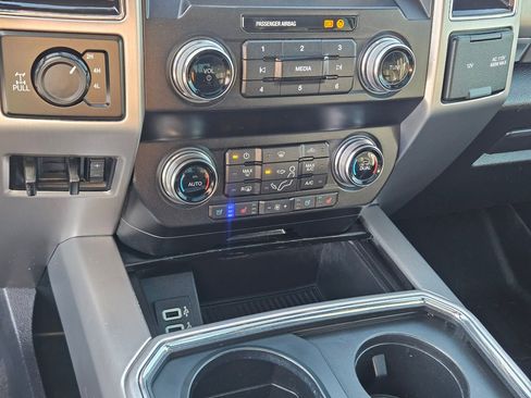 Used 2019 Ford F250 Platinum w/ Platinum Ultimate Package AWD/4WD image 28