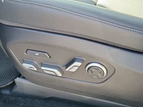 New 2026 Hyundai Ioniq 9 Limited image 15