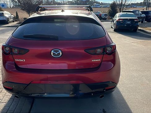 Used 2019 MAZDA MAZDA3 Hatchback w/ Preferred Package image 9