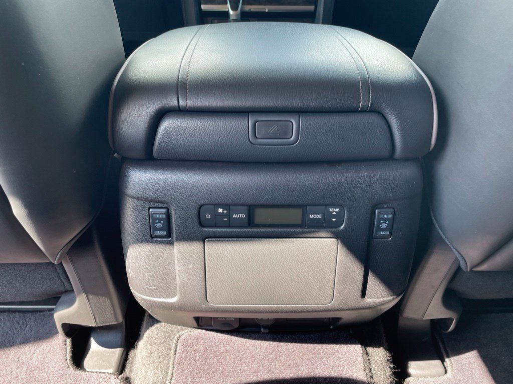 Used 2021 Nissan Armada Platinum RWD image 35
