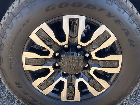 New 2026 GMC Sierra 2500 Denali Ultimate image 34