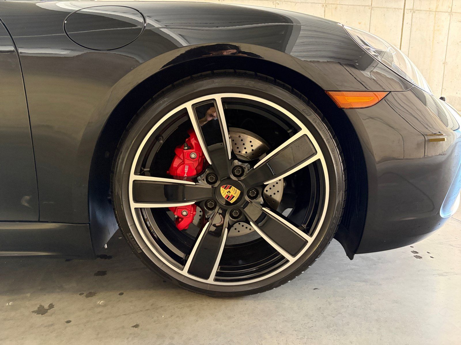 Certified 2025 Porsche 718 Boxster S RWD image 19