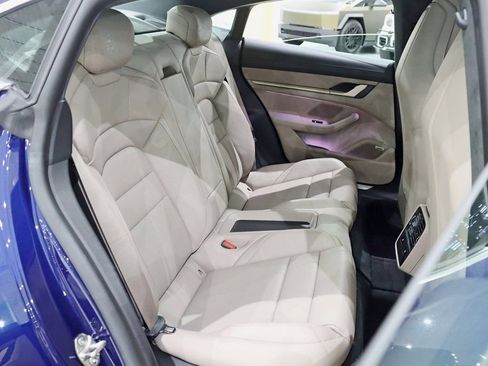 Used 2020 Porsche Taycan Turbo image 35