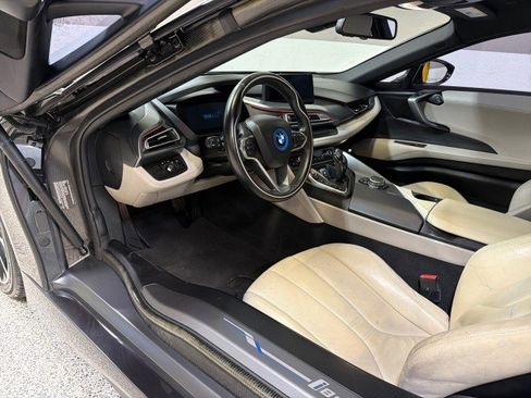 Used 2015 BMW i8 image 11