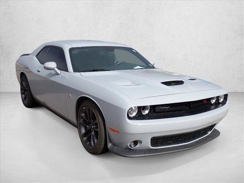 Used 2022 Dodge Challenger R/T Scat Pack RWD image 3