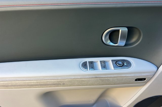 Certified 2024 Hyundai Ioniq 5 Limited RWD image 13