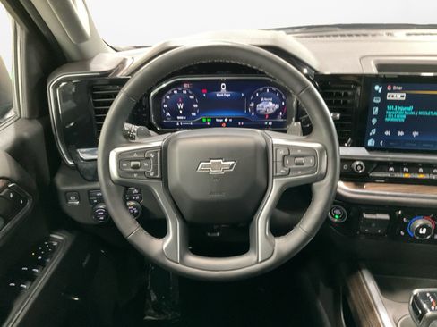 Used 2024 Chevrolet Silverado 1500 RST AWD/4WD image 12