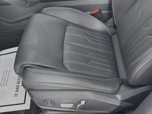 Certified 2025 Audi A6 3.0T Prestige image 21