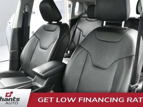 Used 2022 Jeep Compass Latitude AWD/4WD image 30
