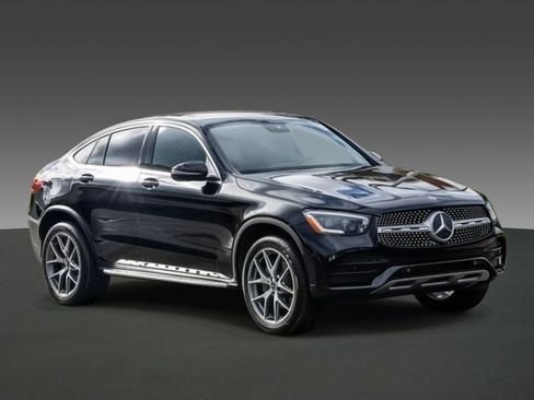 Used 2021 Mercedes-Benz GLC 300 4MATIC Coupe image 5