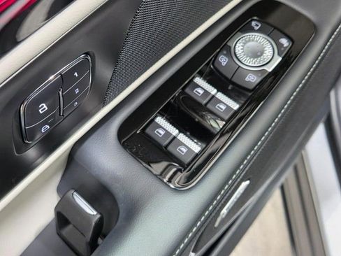 Used 2025 Lincoln Nautilus Reserve AWD/4WD image 20