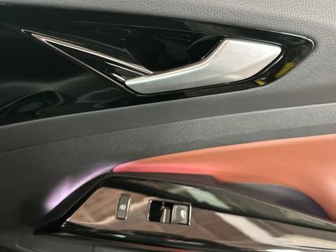 Used 2022 Volkswagen ID.4 Pro S image 22