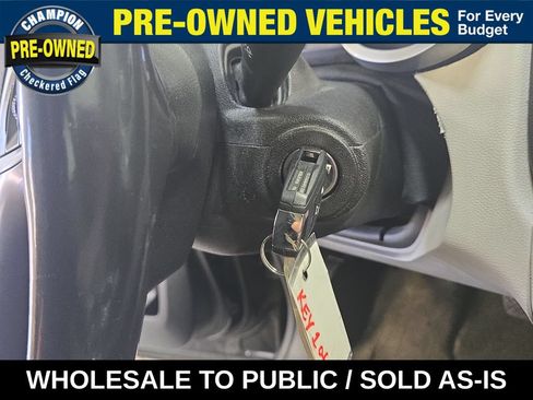 Used 2011 Chevrolet Equinox LS FWD image 17