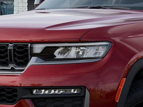 New 2026 Jeep Grand Cherokee L Limited AWD/4WD image 10